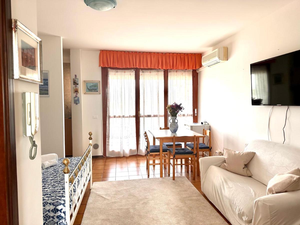 Marina Bay View Apartment Bevazzana Exterior photo